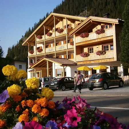 Monti Pallidi B&B Apartments-3